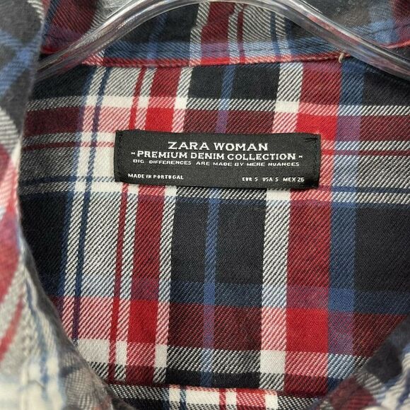 ZARA Cropped Plaid Shirt Black Red Snap Front Raw Hem Size S Oversized Relaxed - Picture 6 of 7